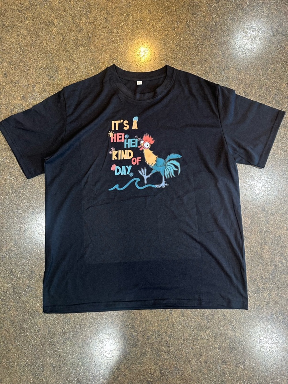 Women’s Black 'It's a Hei Hei Kind of Day' Short Sleeve Crewneck T-Shirt 2XL - Picture 2 of 3